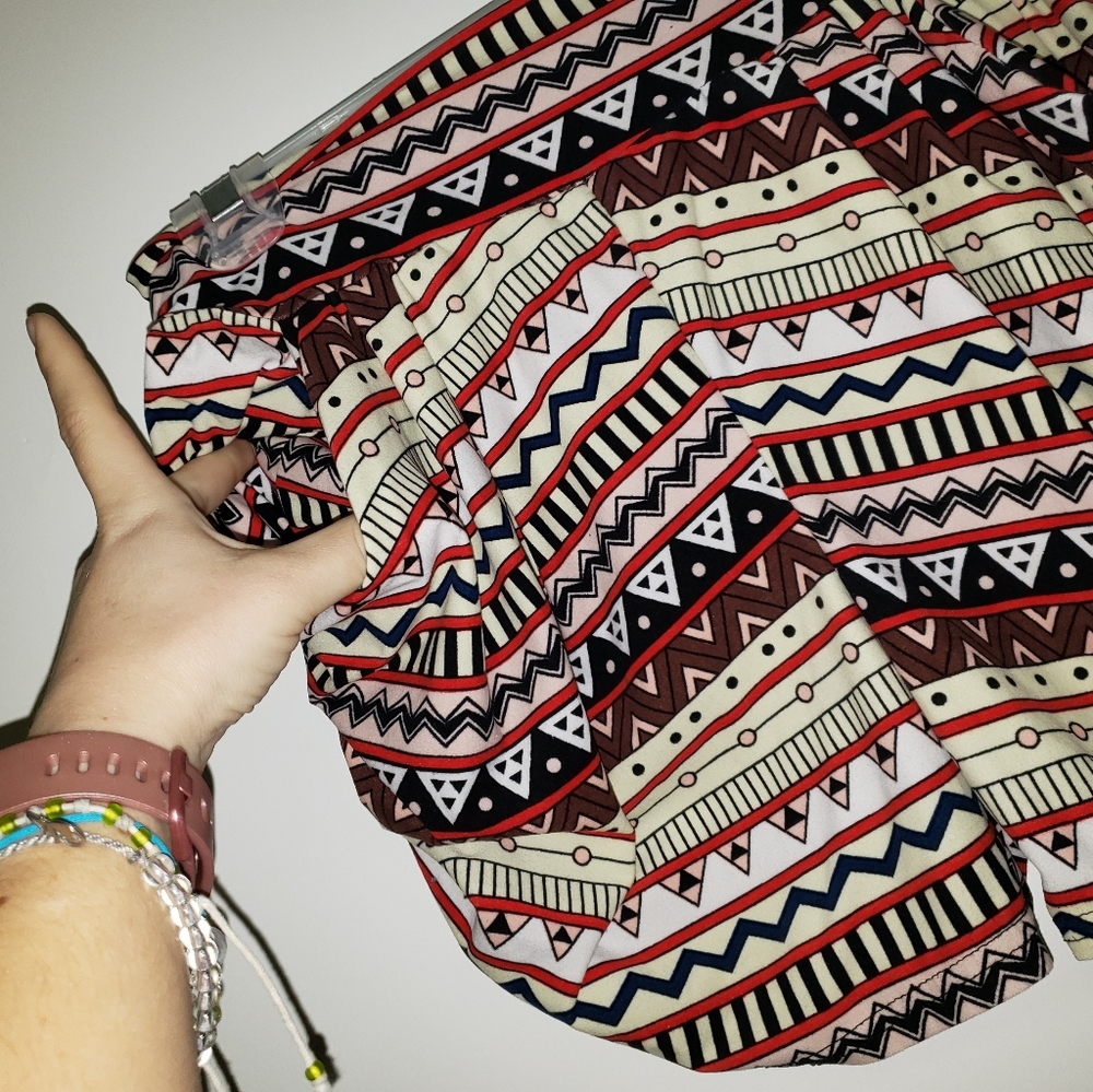 Shorts - Picture 3 of 7